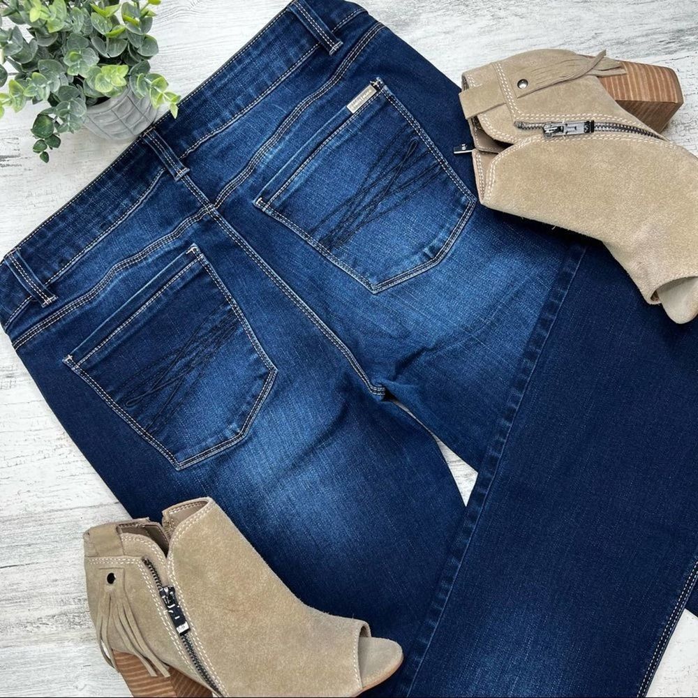 WHBM LIKE NEW Mid-Rise Bootcut Jeans Dark Wash Size 8R